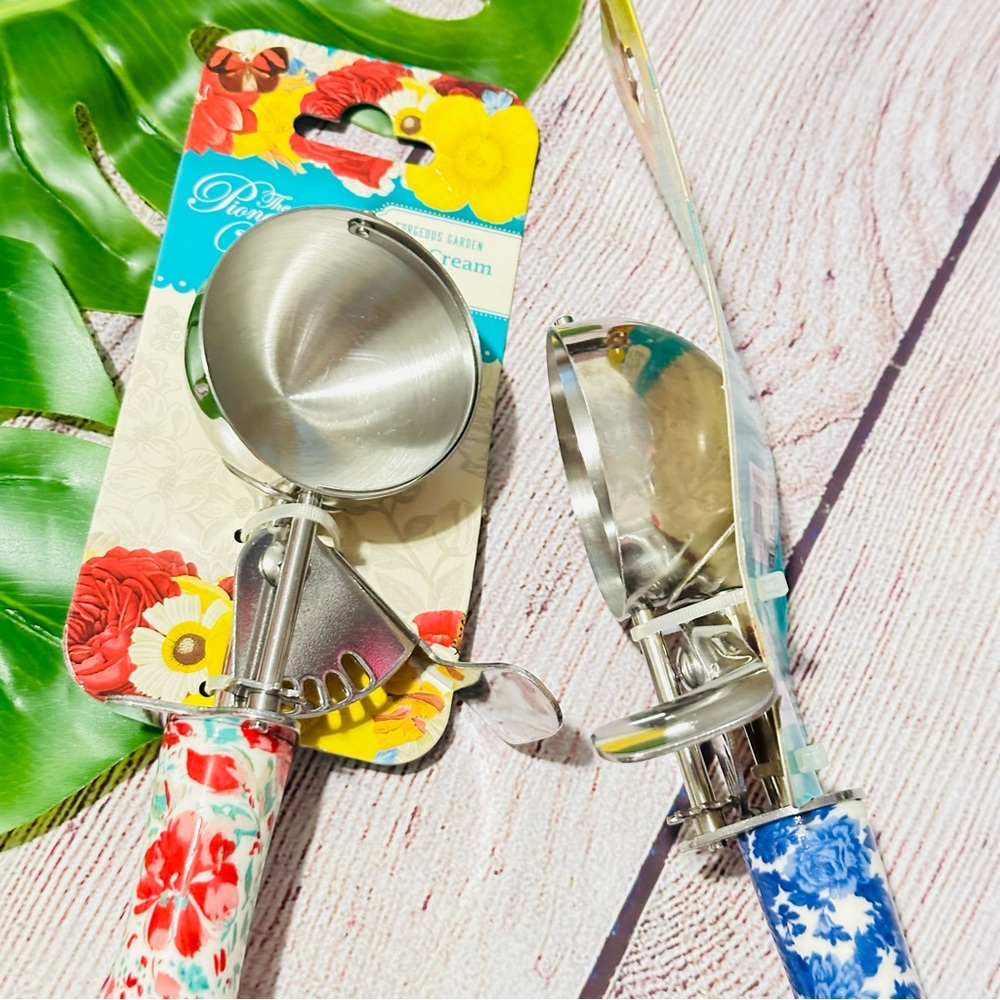 The Pioneer Woman Stainless Ice Creak Scoop Floral Set NEW - Picture 6 of 6